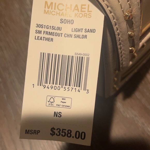 Brand new Michael Korrs bag with tag still attached - Picture 2 of 2